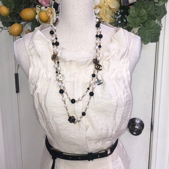 BCBG Maxazria Runway Dress - Picture 2 of 7